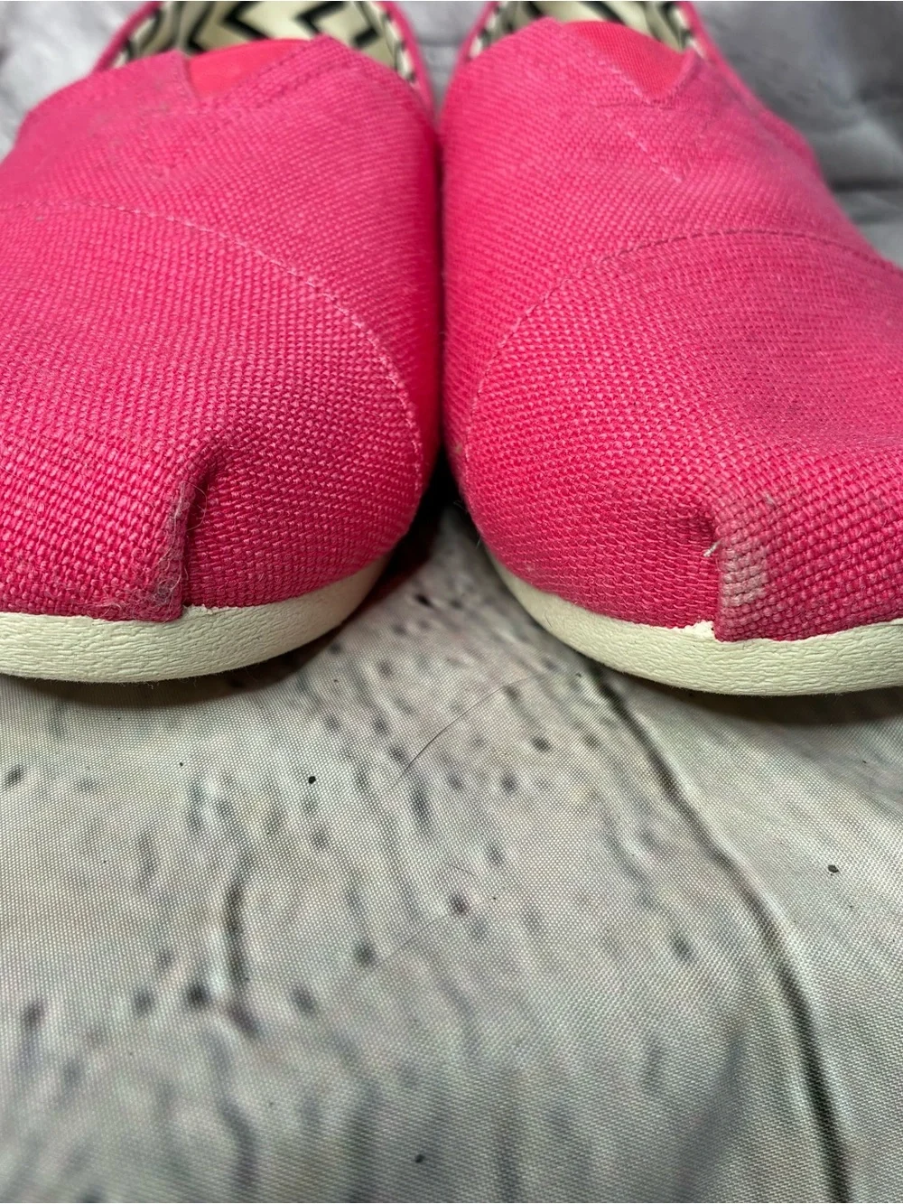 TOMS Alpargata‎ Barbie Hot Pink Fuschia Canvas Slip-On Flats Sneakers Shoes Sz 9